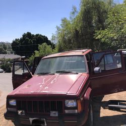 1990 Jeep Cherokee