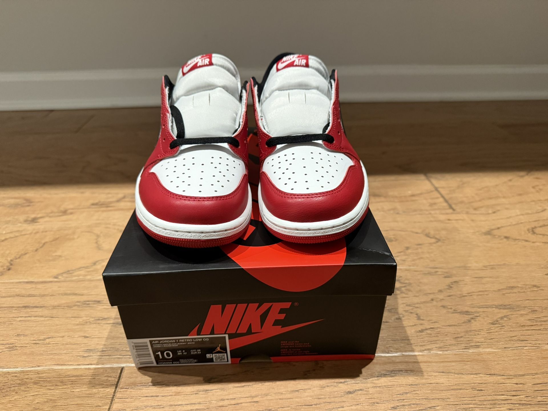 Air Jordan 1 Retro Low OG Chicago 2025 Size 10
