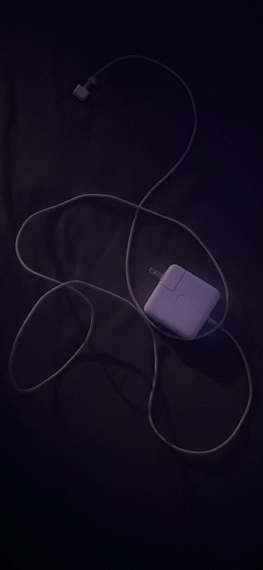 Apple MacBook charger 