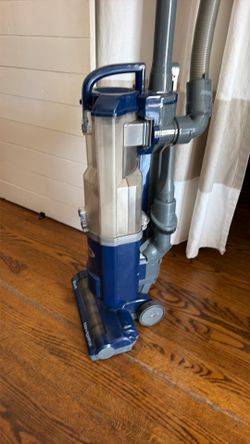 Vacuum Navigator Shark