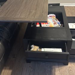 Center table or coffee table with lifting table top