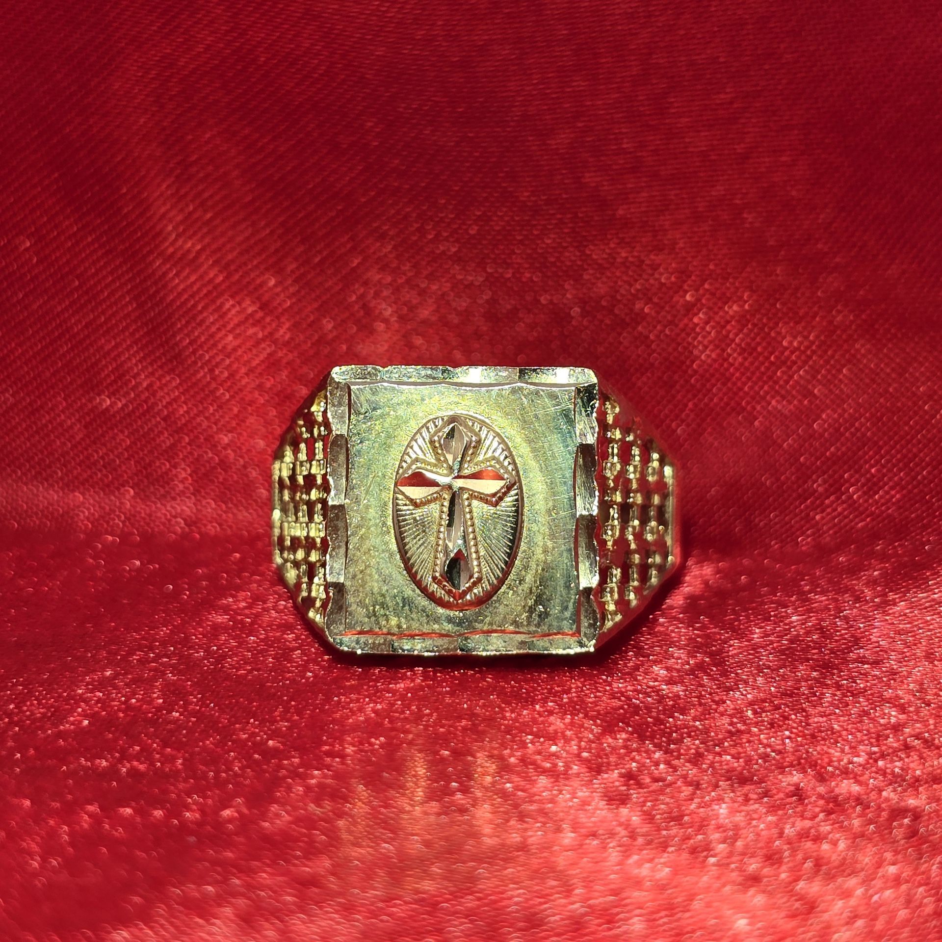 10k Gold Cross Ring