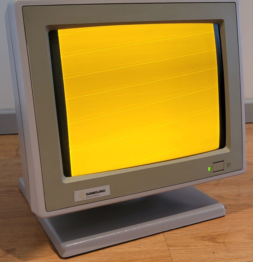 Samsung SM-12SFA7 12" CRT Monitor RETRO VINTAGE TV COMPUTER