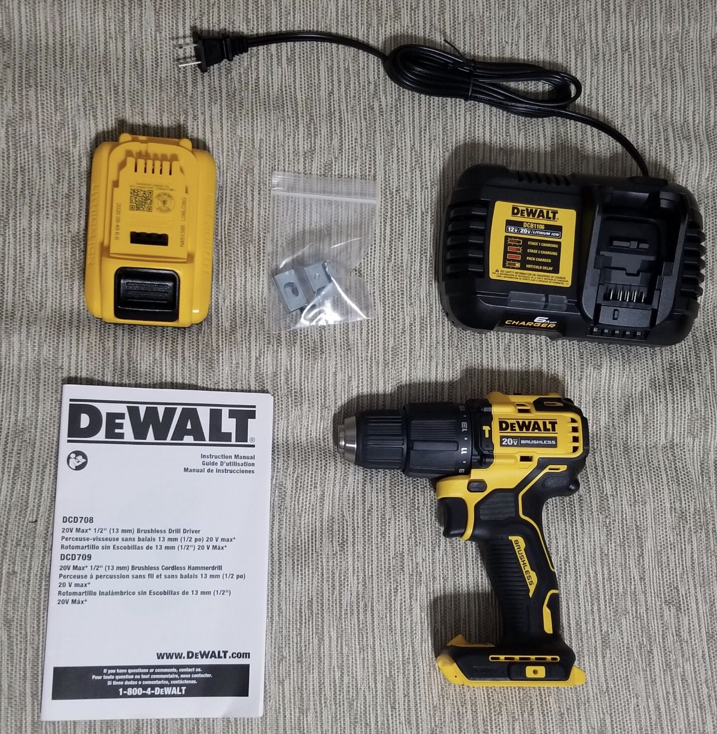 DEWALT 20-Volt MAX Compact Hammer Drill/Driver (W/ 3.0 Battery & Charger)