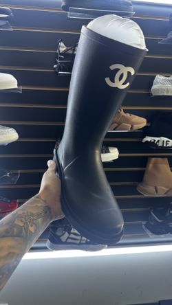 Boots( Chanel)