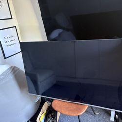 Toshiba TV 48in