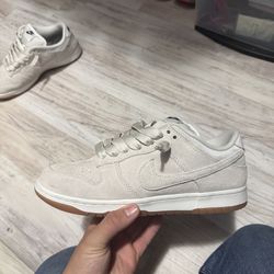 SB Dunk Pale Ivory