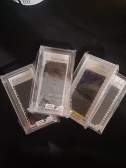 Set of Faux Lashes