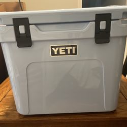 Yeti Roadie 32 Wheeled Cooler