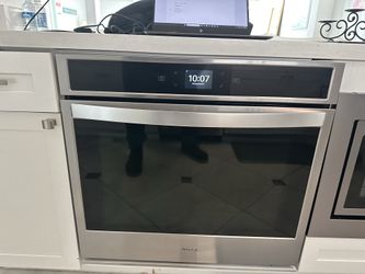 Whirlpool Built in Single oven