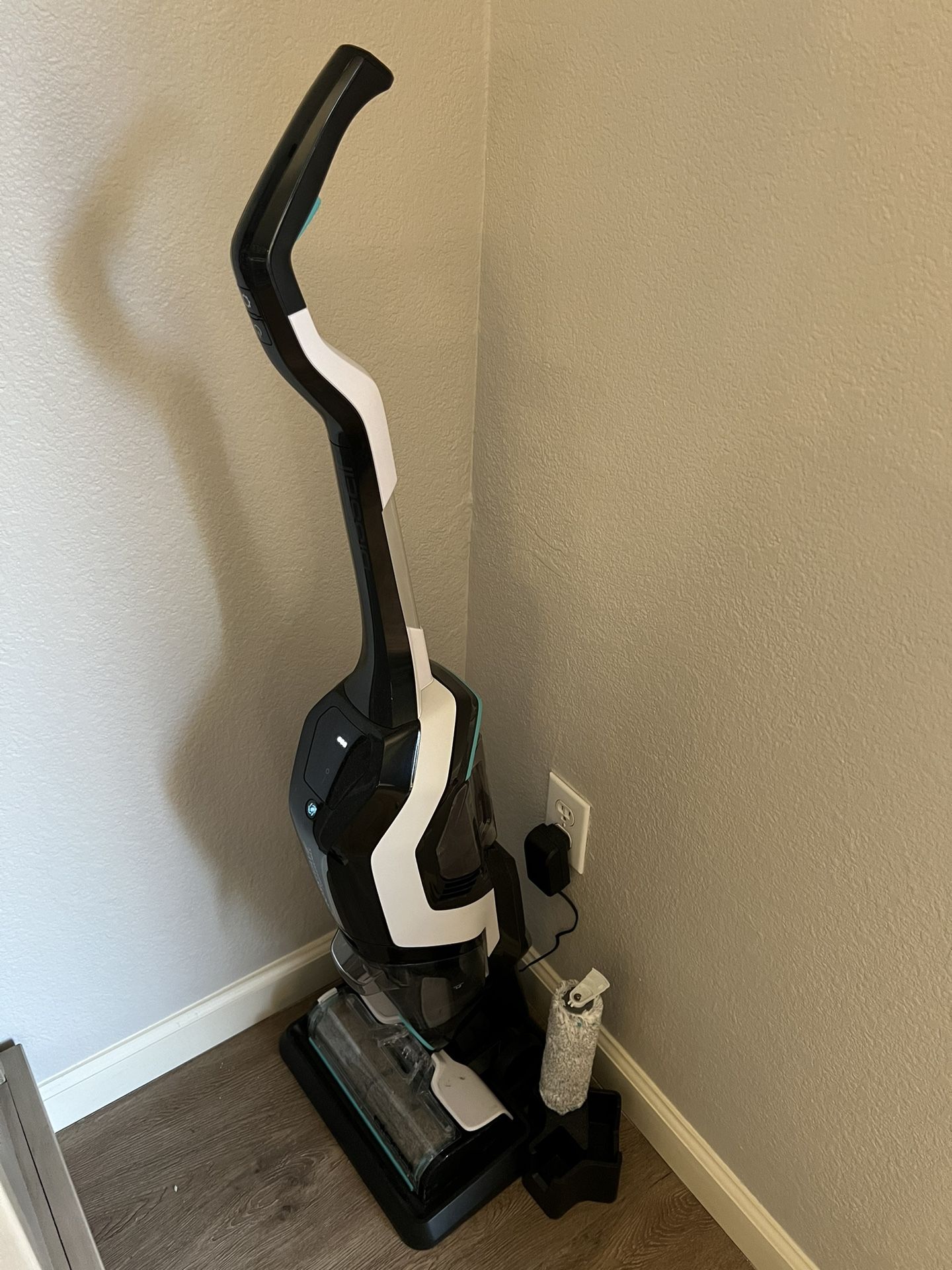 BISSELL CrossWave Cordless Max All in One Wet Dry Vacuum Cleaner and Mop