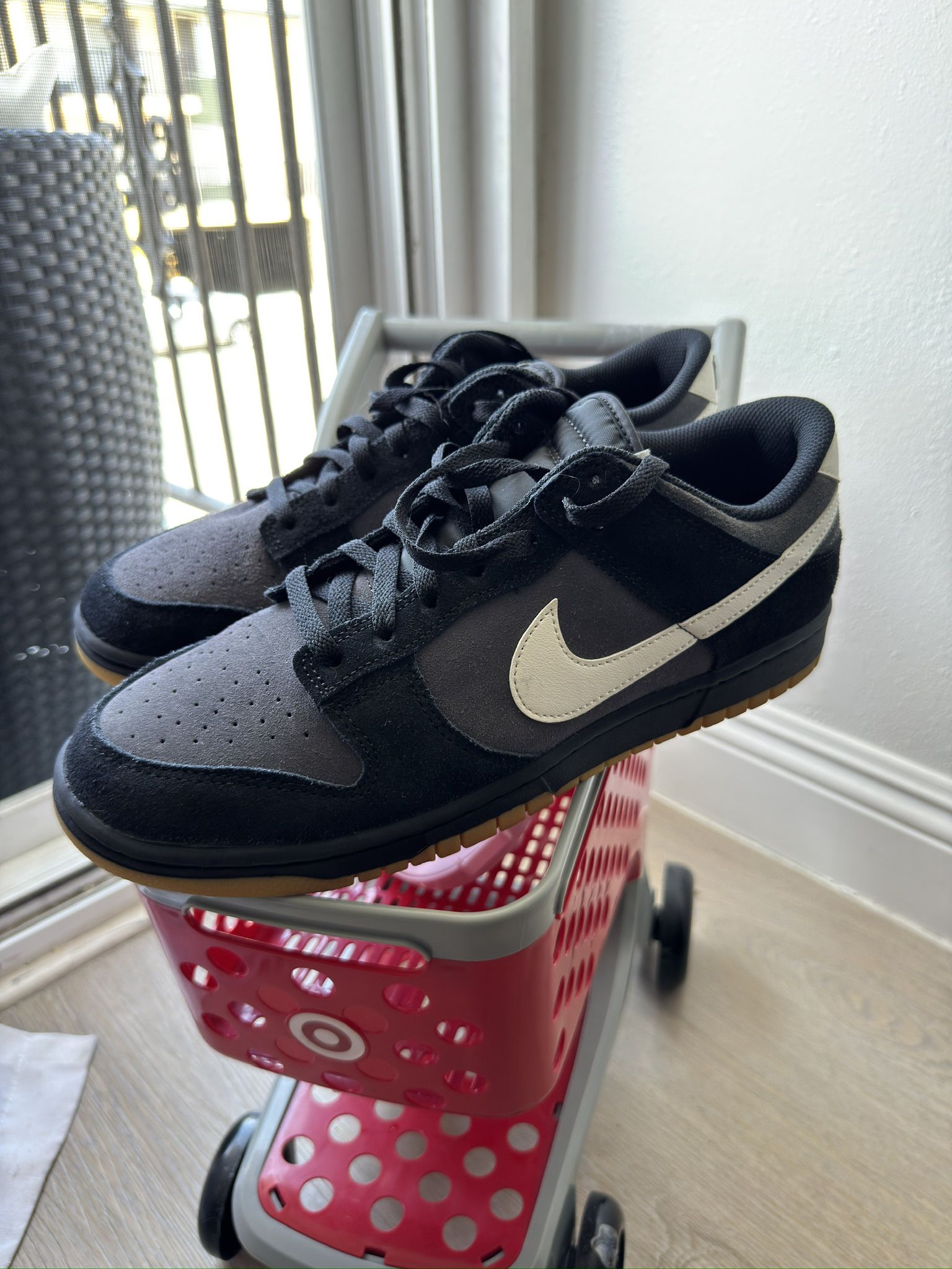 Nike Dunk Low SE Black Grey Gum