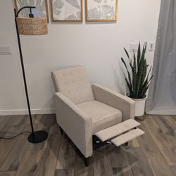 Like New Recliner Chair