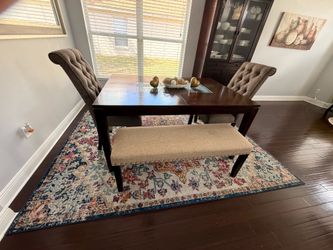 Expandable Dining Table Set for Sale – Excellent Condition -