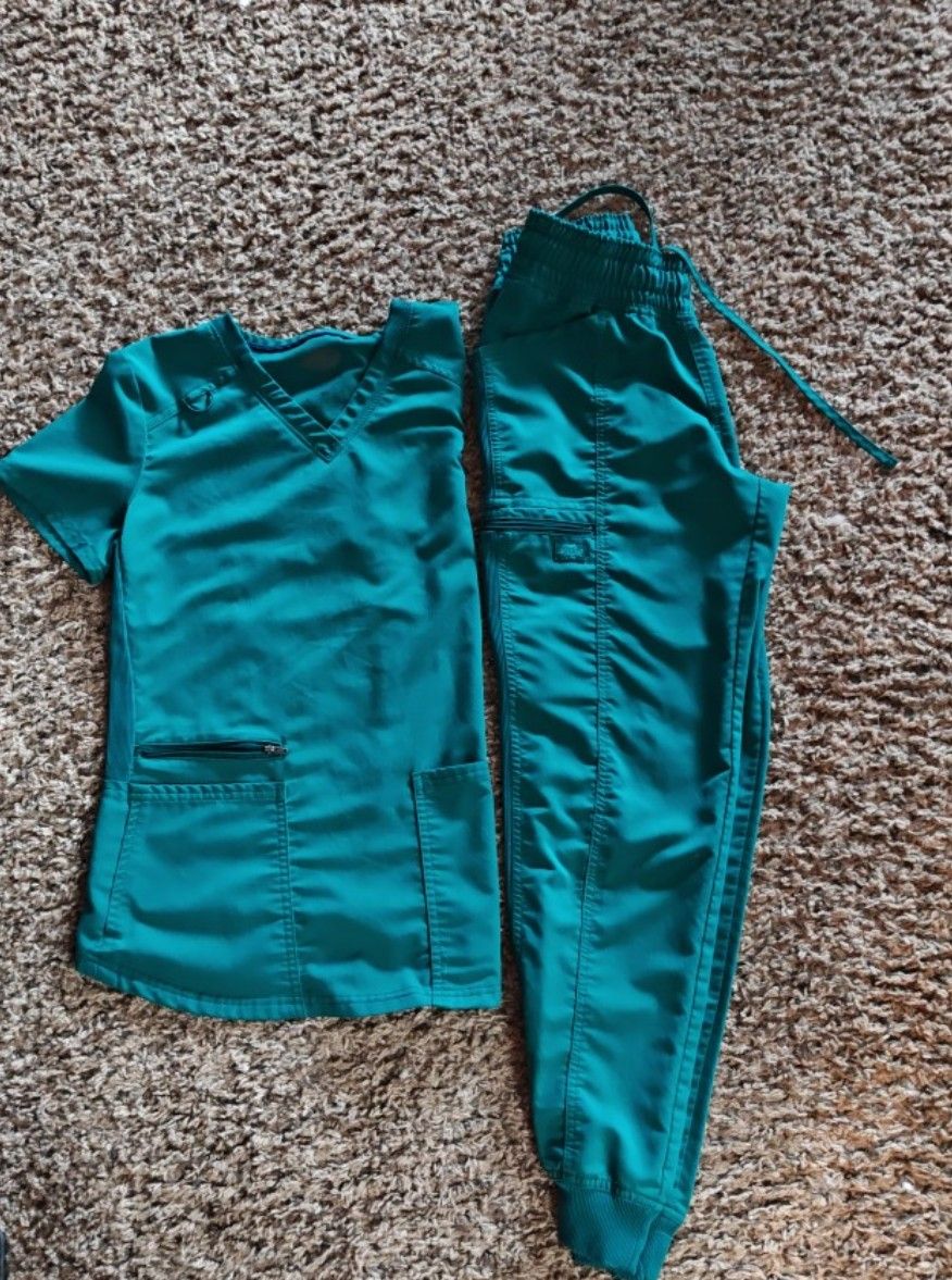 XS Scrubs