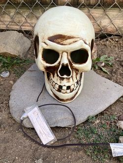 Vintage Halloween skull head blow mold light up decoration