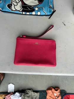 Coach wristlet wallet