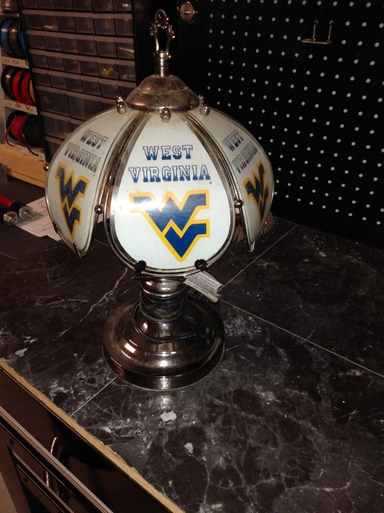 West Virginia Dimable Lamp