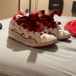 white and red lavens