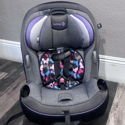 Safety First Grow And Go Convertible Car seat 