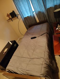 Twin plus adjustable hospital bed