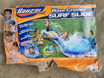 Banzai wave crusher surf slide