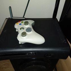 Xbox 360 With Wireless Adapter And HD 