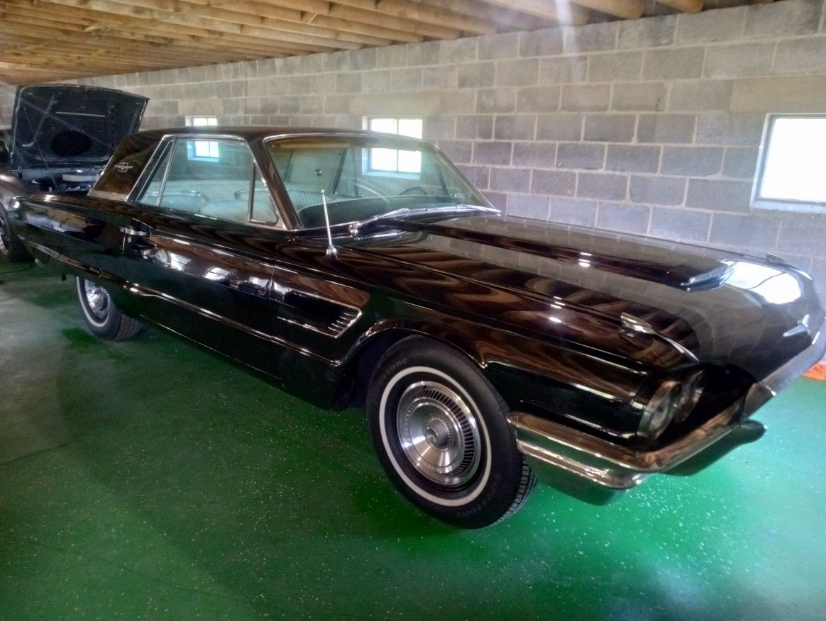 1966 Ford Thunderbird