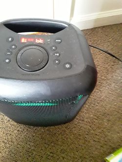 OMNN Portable bluetooth party speaker with lights and super bass
