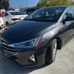 2020 Hyundai Elantra 