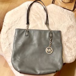 Michael Kors Jet Set Chain Grey Tote