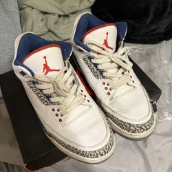 Air Jordan 3 True Blue