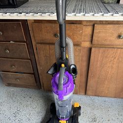 Eureka NEU182B PowerSpeed Bagless Upright Vacuum Cleaner, Purple 
