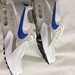 Men’s Brand New Nike Air Max Excee  Size 8