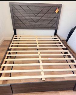 Cama Queen Size Nueva En Su Caja No Colchon