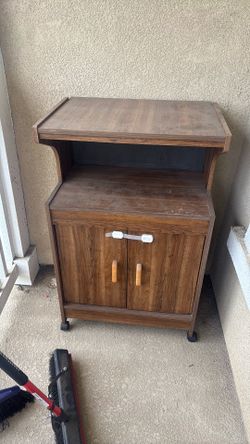 Wood Rolling cabinet