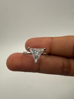 Moissanite Engagement/Promise ring VVS1 Triangle Shape 2.0ct