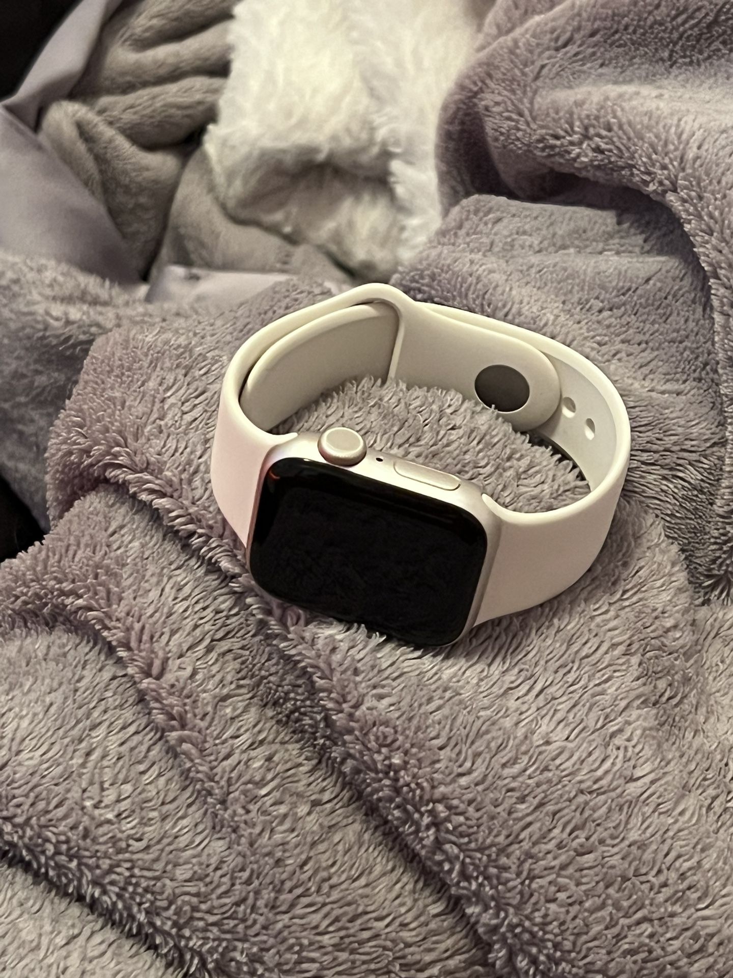 apple watch SE 3 40MM GPS+LTE