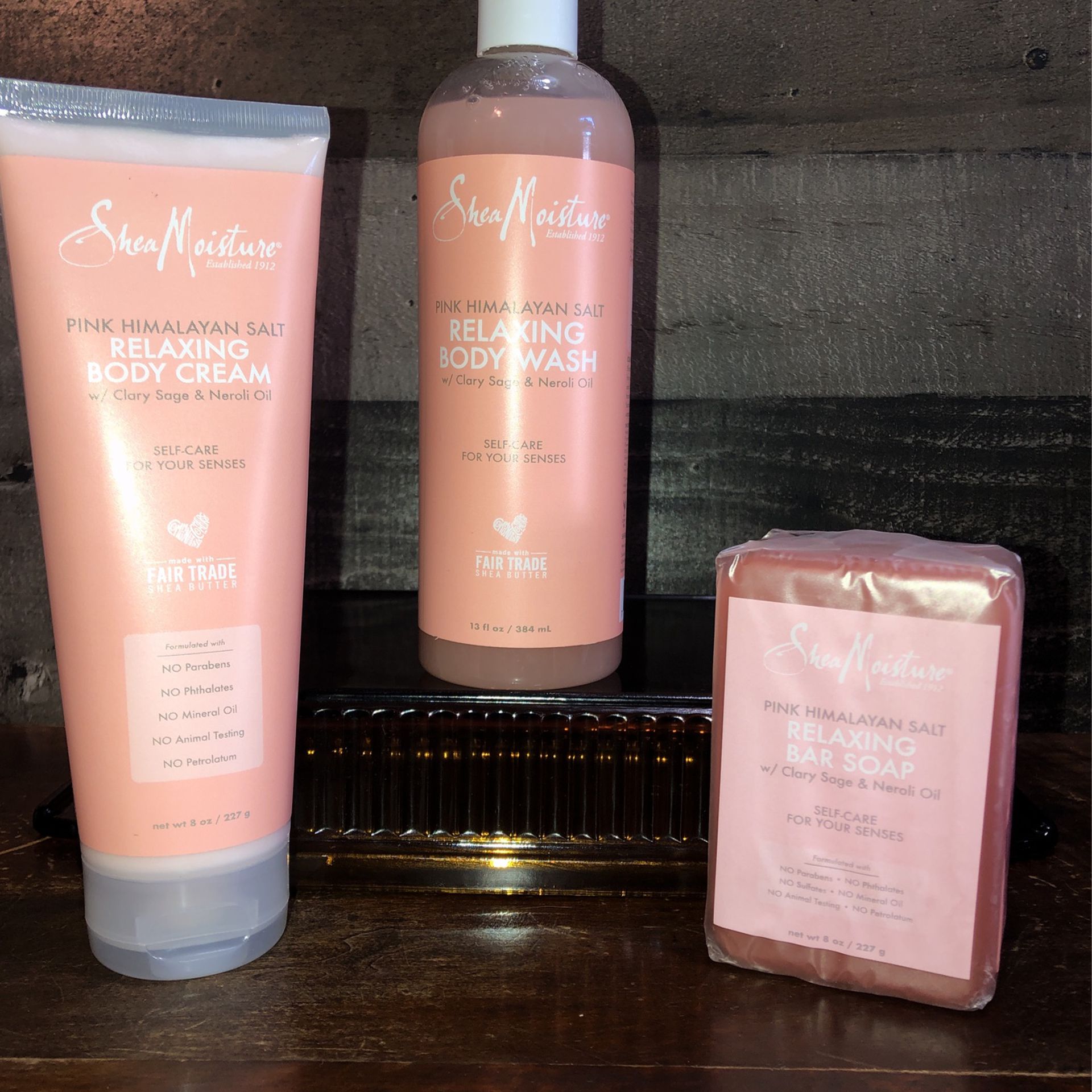 Brand New! 🎆   Shea Moisture Body Care Products - Pink Himalayan Salt (((PENDING PICK UP TODAY)))