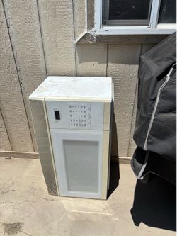 Free Microwave - needs power cord