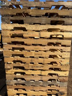 Used Wooden Pallets