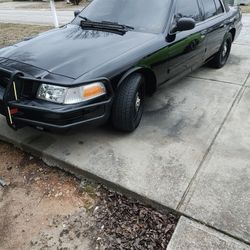 2011 Ford Crown Victoria