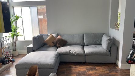 Gray Fabric Sectional Sofa with Chaise