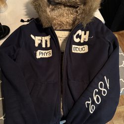 Women’s Abercrombie & Fitch fur-lined hoodie Size s