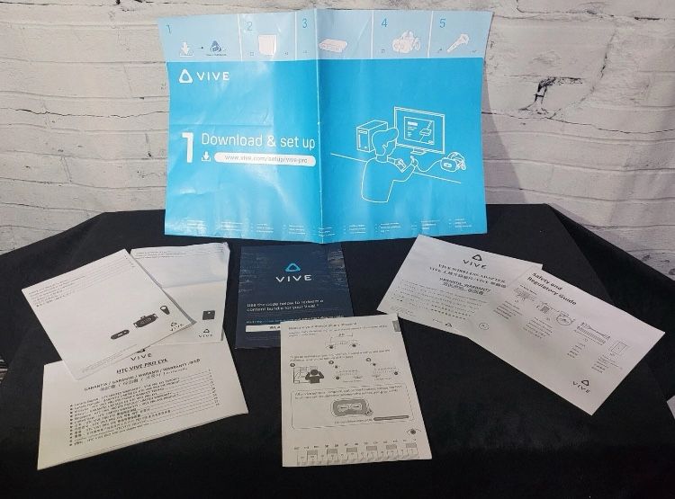 HTC Vive Pro VR Bundle Wireless & Wired, Base Stations, Controllers, Extras