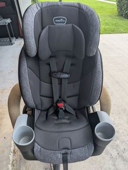 Evenflo Maestro Sport car seat