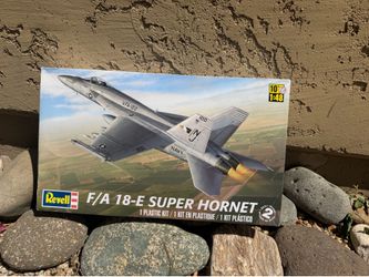 New! Model airplane kit