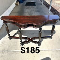 Henredon Accent Table