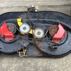 Cub Cadet Mower Deck 42”