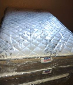 Mattresses king Queen Full twin